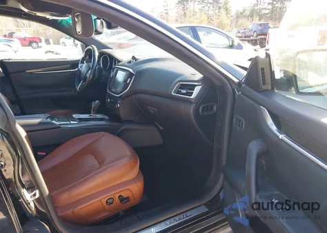 2015 Maserati Ghibli z USA, uszkodzony, nr VIN ZAM57XSA2F1156992